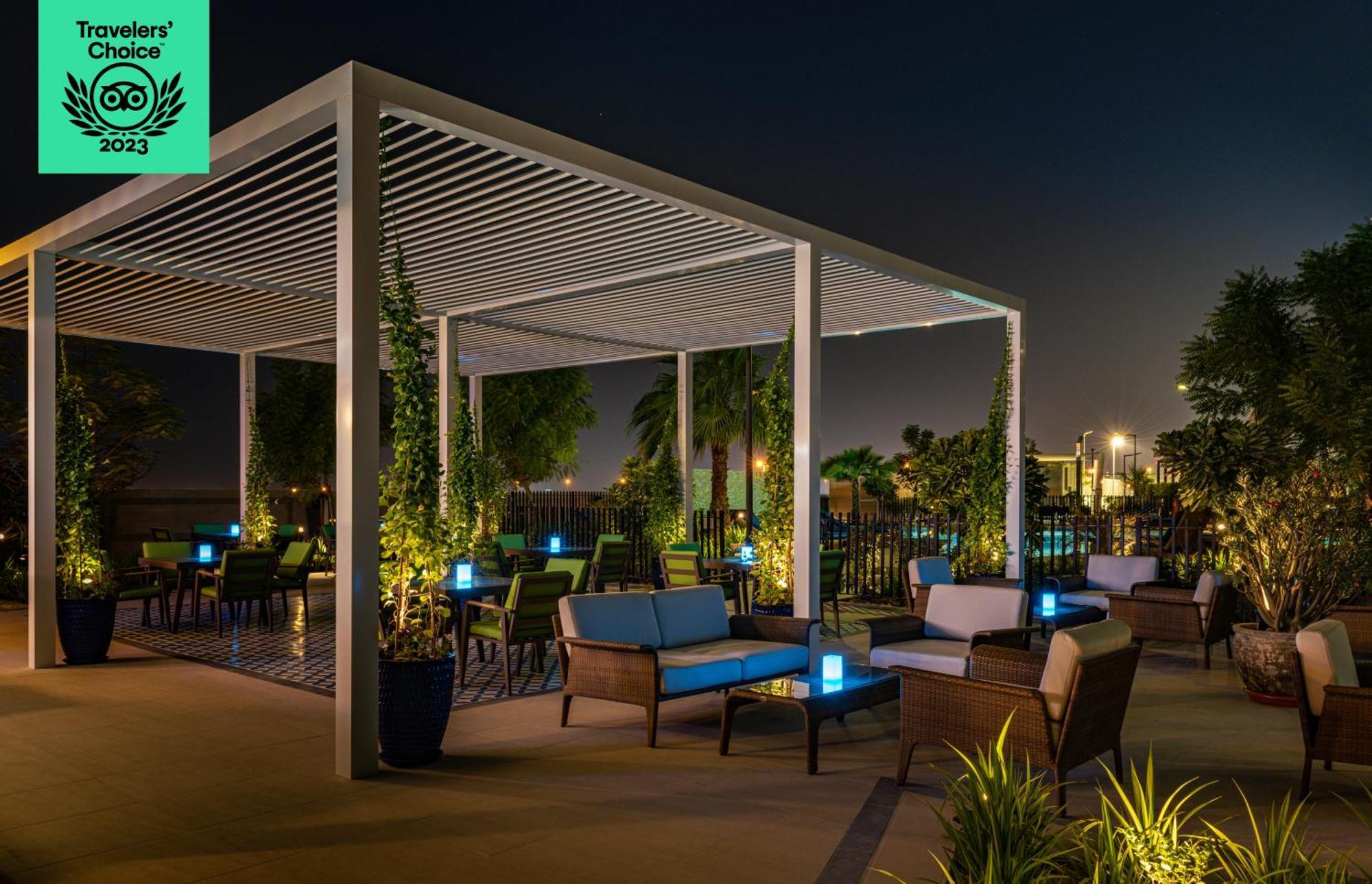 Radisson Dubai Damac Hills Hotel Eksteriør billede
