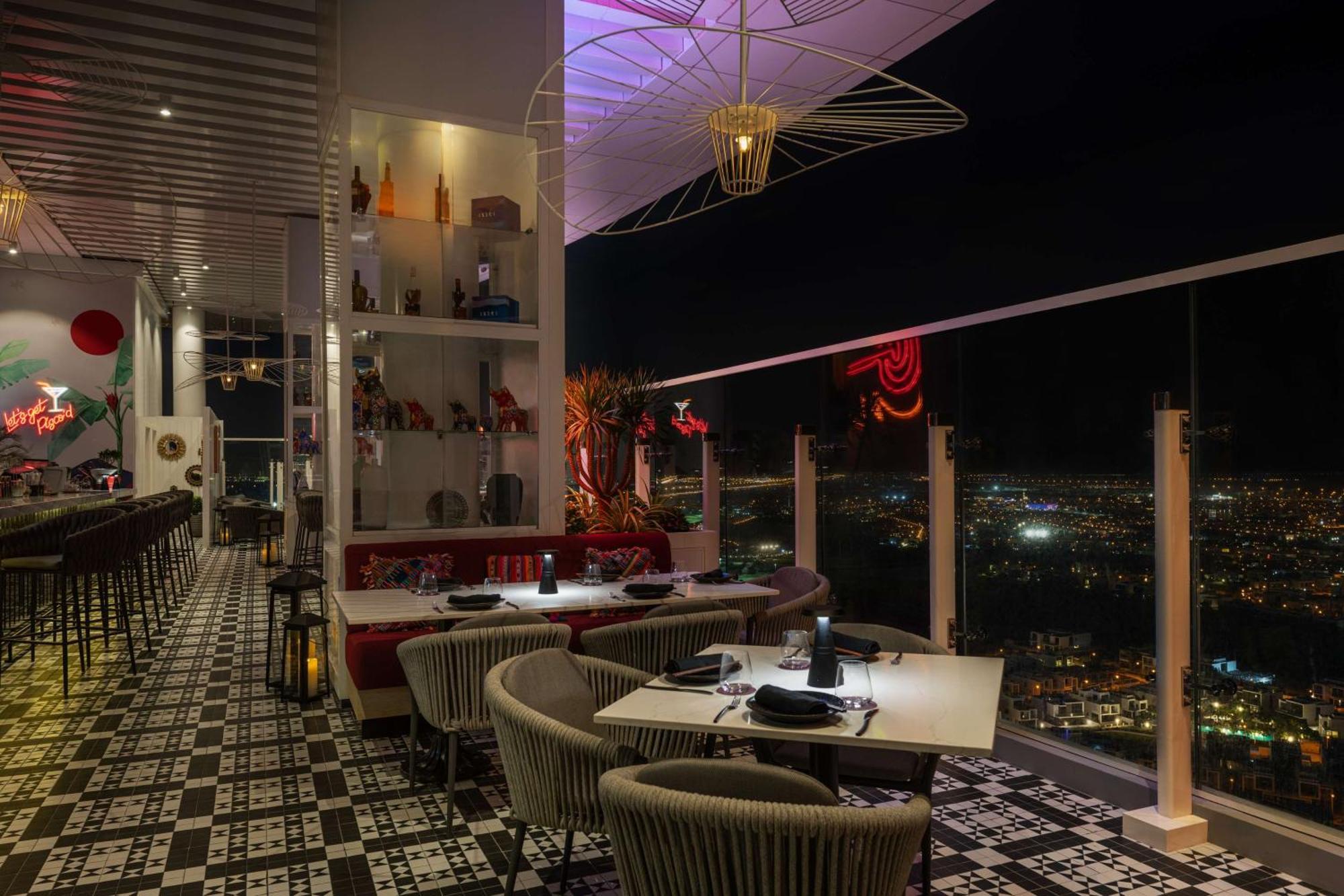 Radisson Dubai Damac Hills Hotel Eksteriør billede
