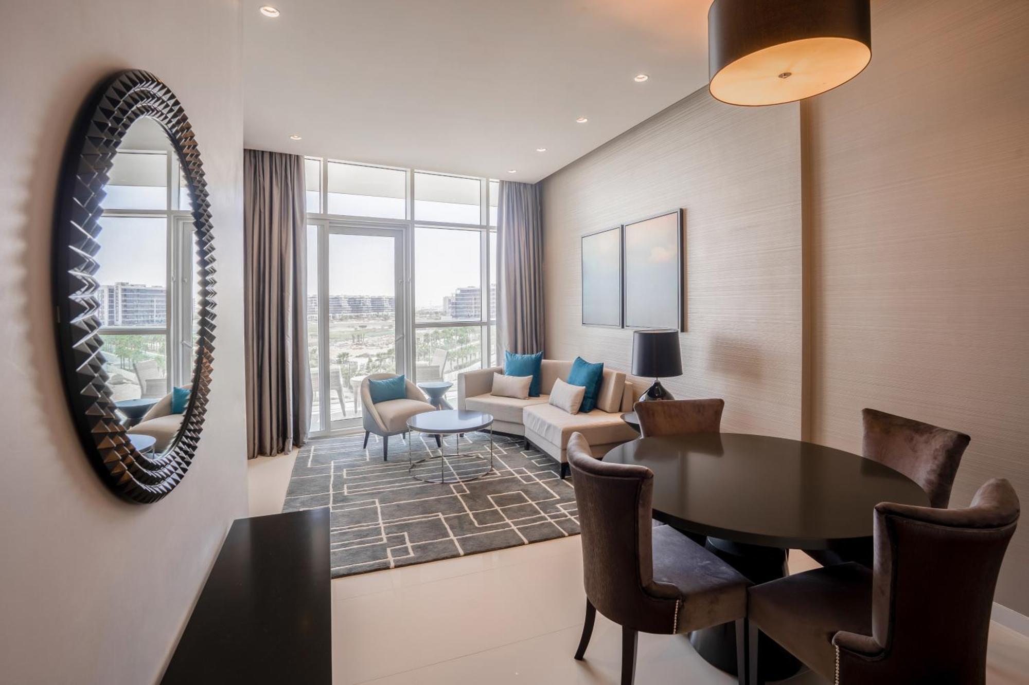 Radisson Dubai Damac Hills Hotel Eksteriør billede