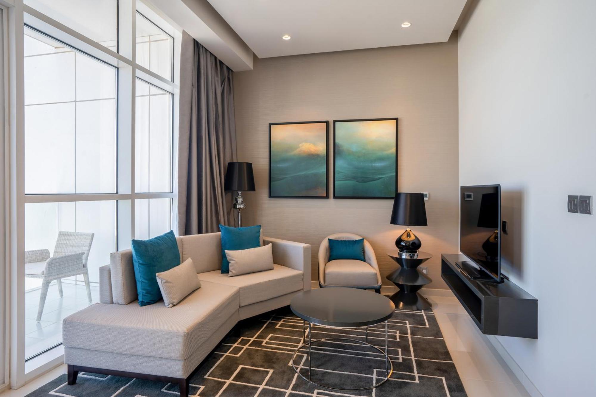 Radisson Dubai Damac Hills Hotel Eksteriør billede