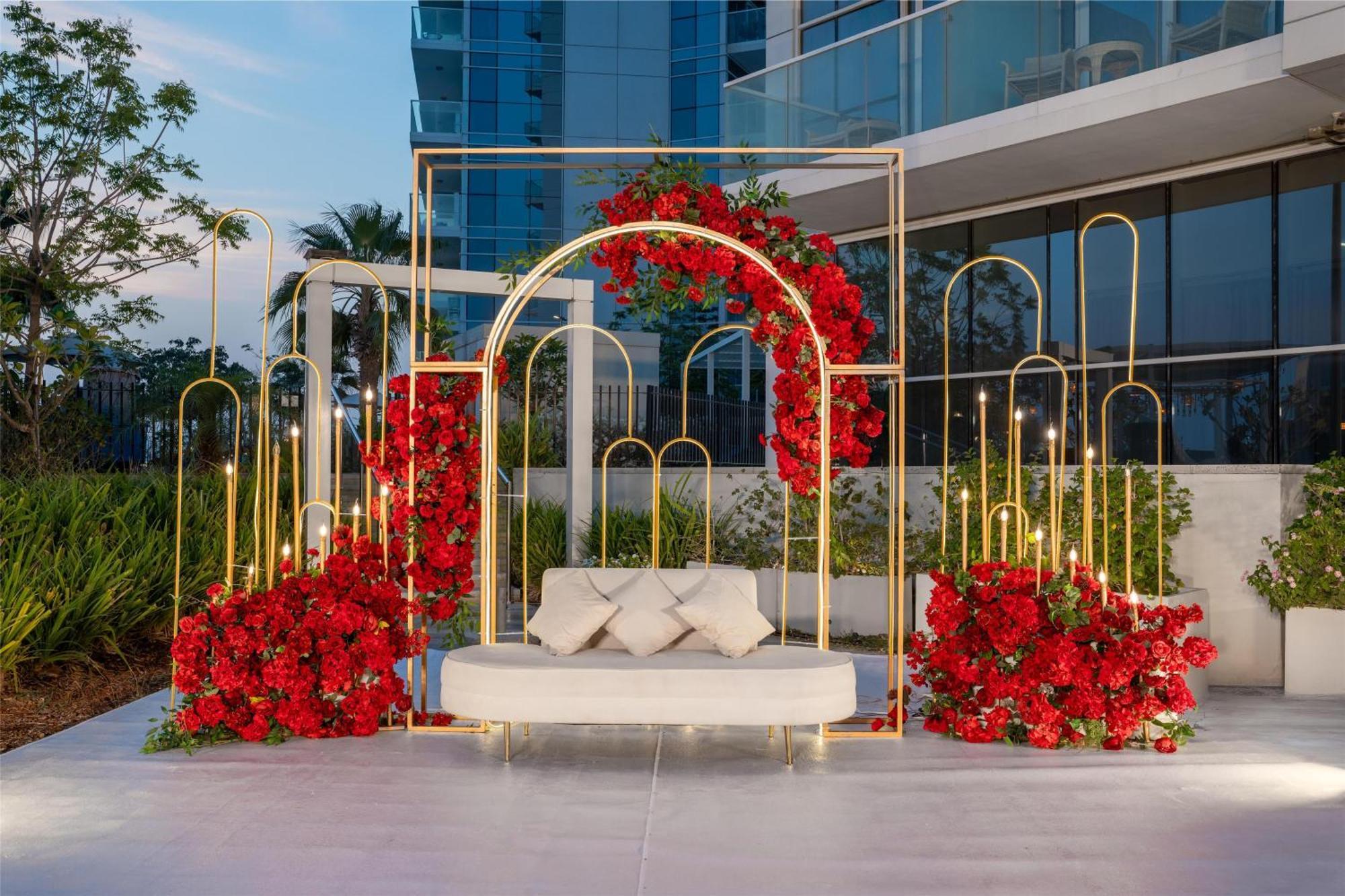 Radisson Dubai Damac Hills Hotel Eksteriør billede